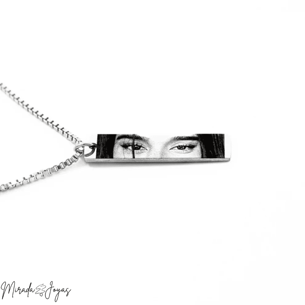 Ojos Amados – Collar Personalizado